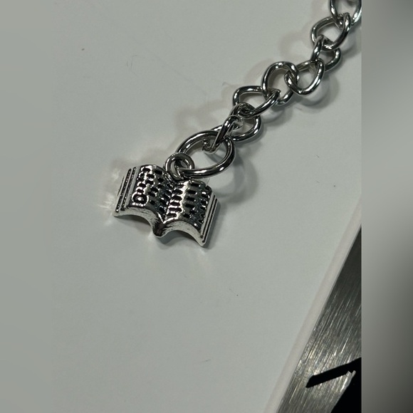 FREE w/ PURCHASE - Lord Of The Rings Bookmark - Picture 4 of 10